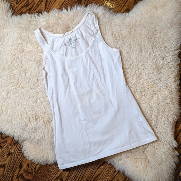 [SOLD] White Tank Top - Picture 1 of 2